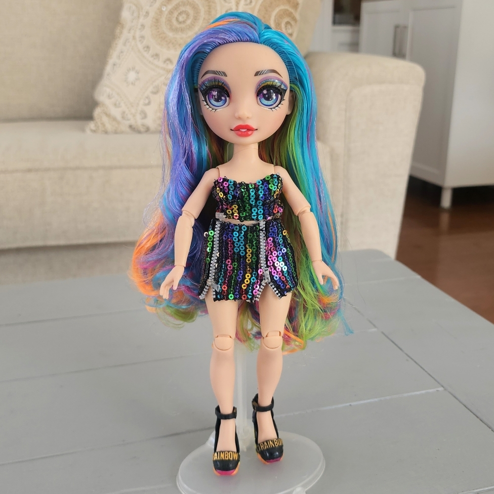 🌈 MGA Rainbow High Amaya Raine Fashion Doll Series 2 Colorful Hair Cute
